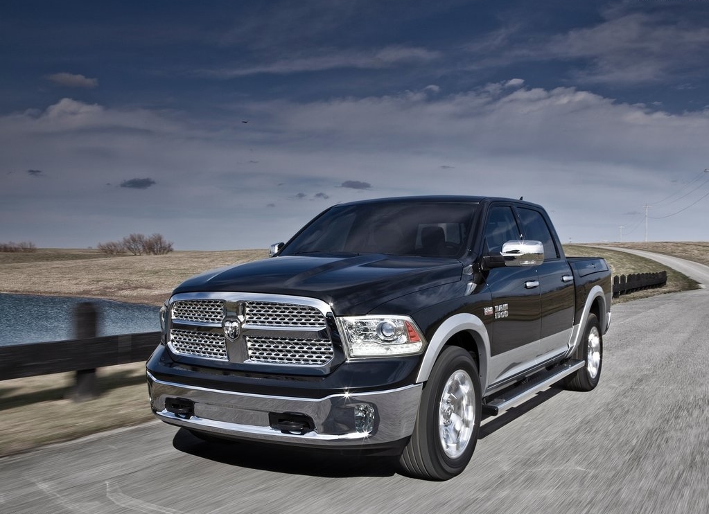 2013 Dodge Ram 1500 Front View